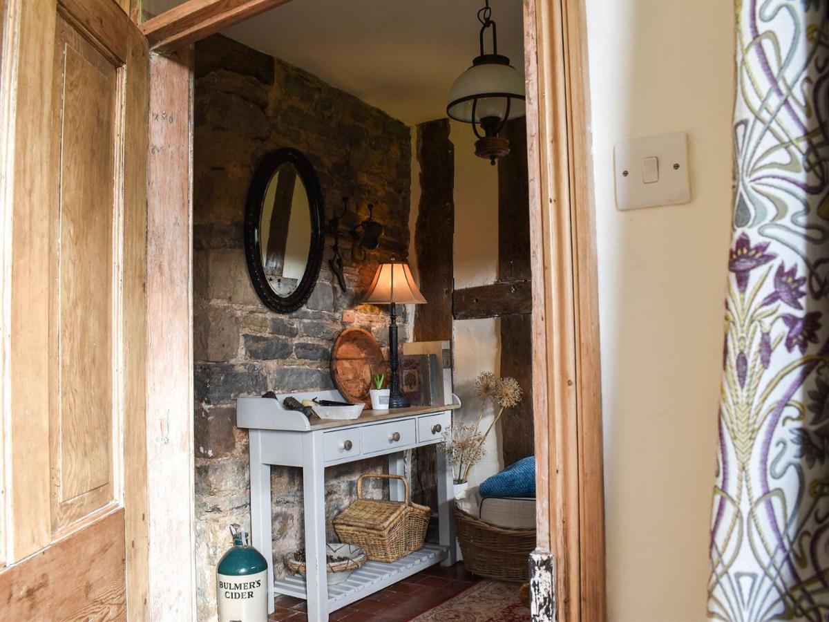 Lea Hall Farmhouse Tissington Exterior photo